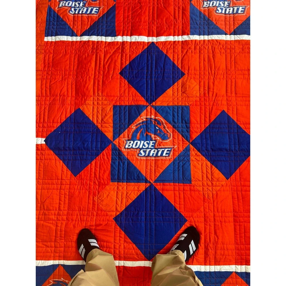 Boise‎ State Broncos Quilt Throw Blanket Orange Blue 54x84 Logo Chair Inc NCAA